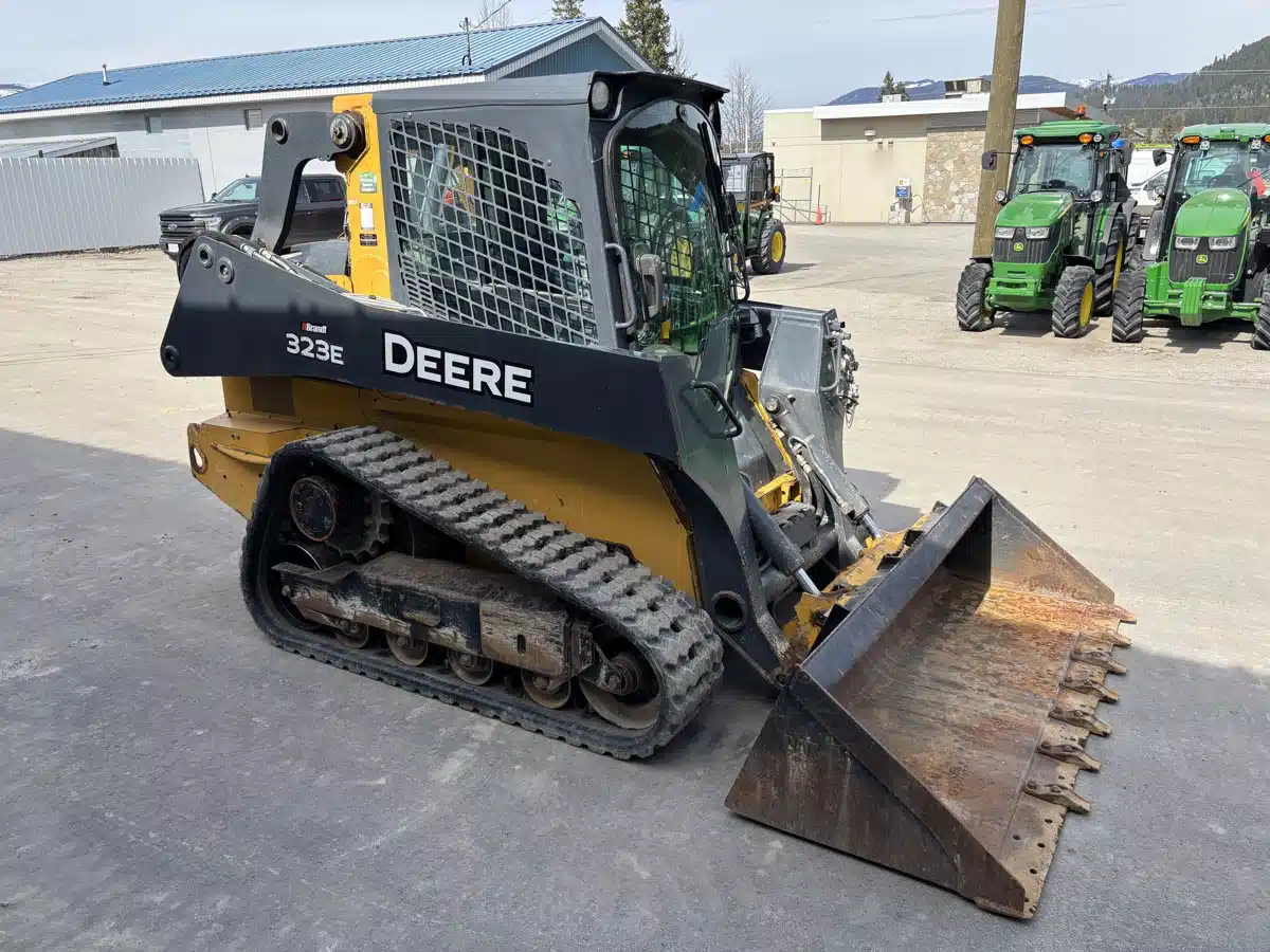 Photo de la Galerie 2 pour 2015 John Deere 323E Chargeur sur chenilles
