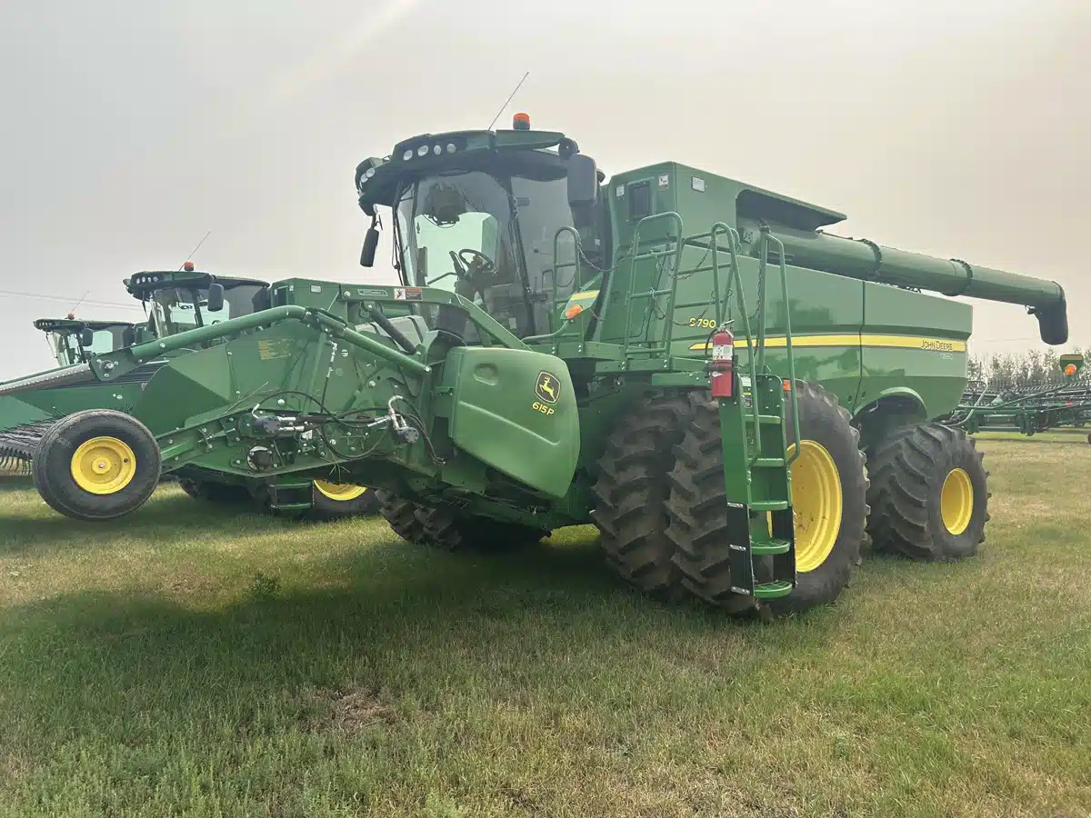 Photo de la Galerie 2 pour 2019 John Deere S790 Batteuse