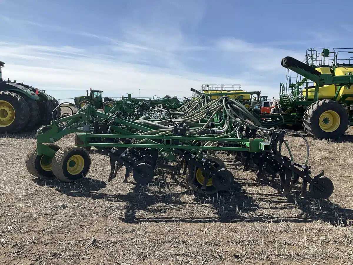 Gallery image 2 for 2017 John Deere 1870 Air Drill