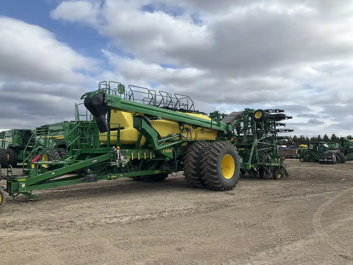 Photo de la Galerie 1 pour 2021 John Deere P556 Semoir à air