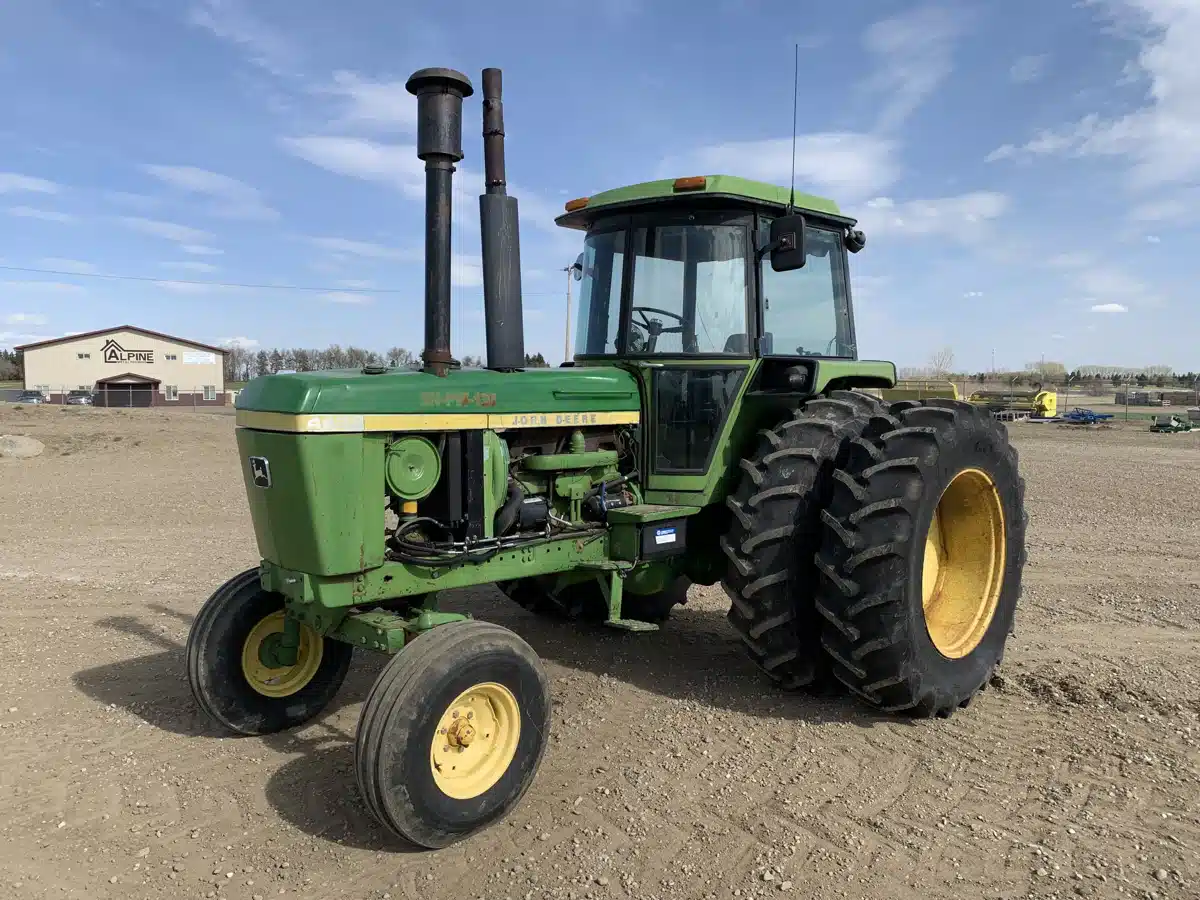 Photo de la Galerie 1 pour 1974 John Deere 4430 Tracteur