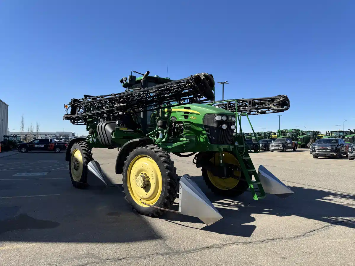 Gallery image 2 for 2013 John Deere 4730 Sprayer - Self Propelled