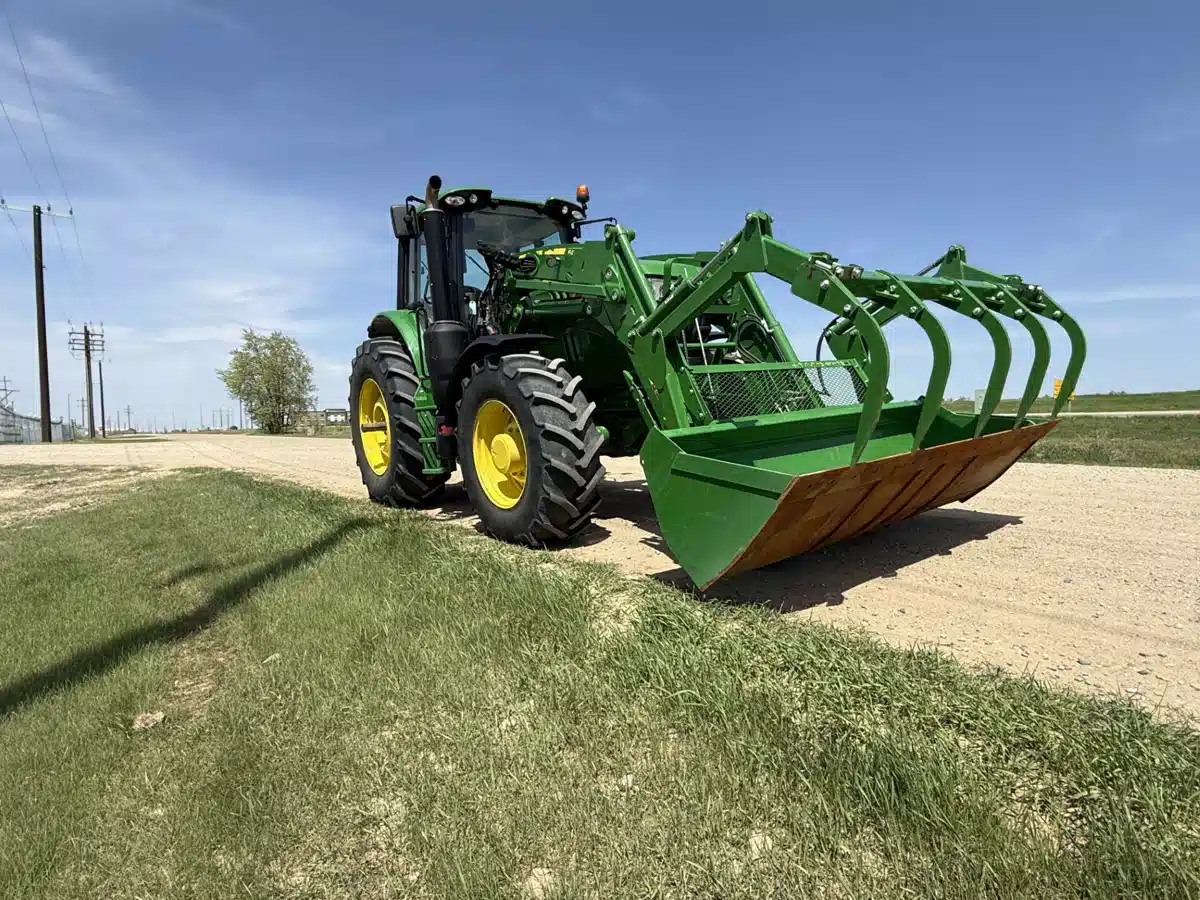 Photo de la Galerie 2 pour 2025 John Deere 6155M Tracteur