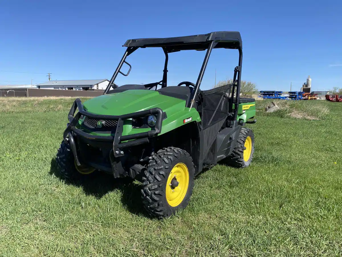 Gallery image 1 for 2023 John Deere XUV 590M ATV