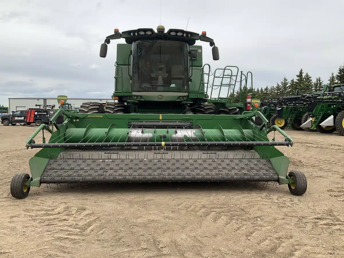 Gallery image 2 for 2020 John Deere S780 Combine