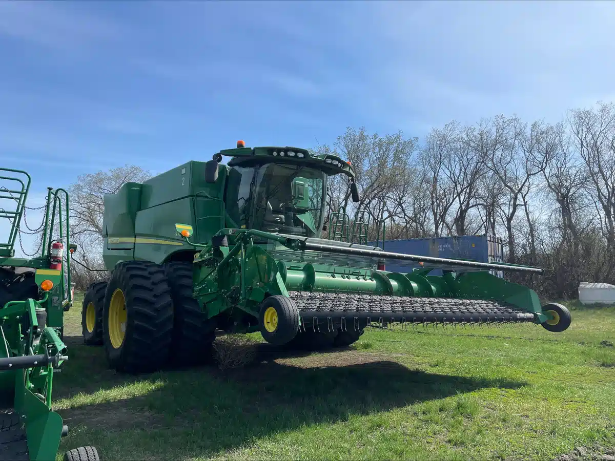 Gallery image 2 for 2019 John Deere S790 Combine