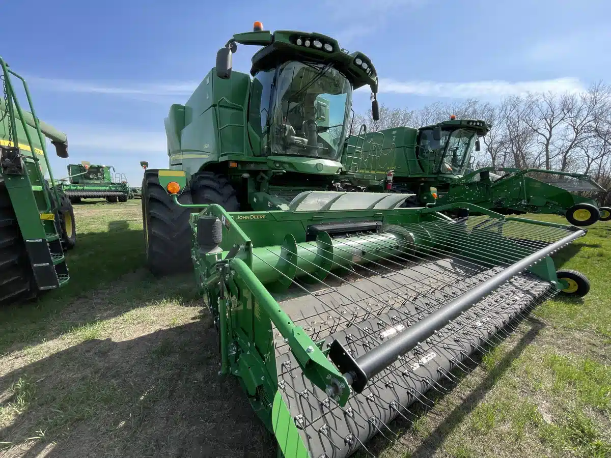 Gallery image 2 for 2018 John Deere S790 Combine