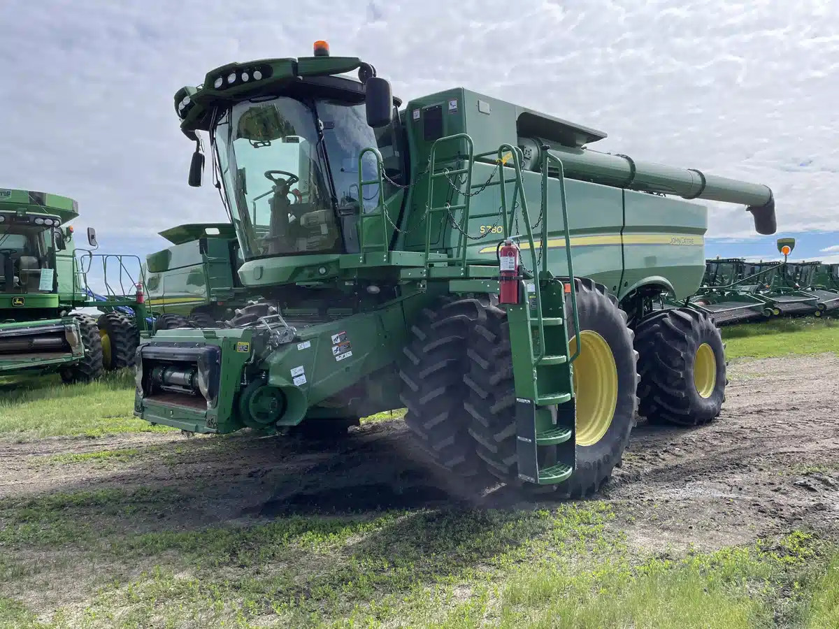 Photo de la Galerie 1 pour 2018 John Deere S780 Batteuse