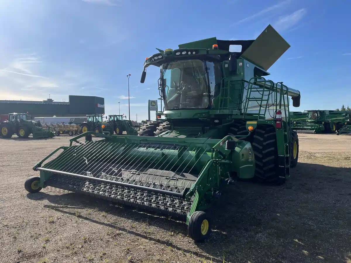 Photo de la Galerie 1 pour 2018 John Deere S780 Batteuse