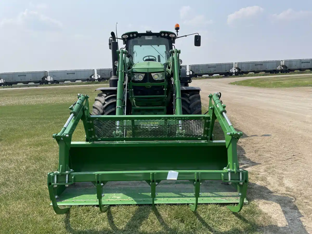 Photo de la Galerie 2 pour 2024 John Deere 6155M Tracteur
