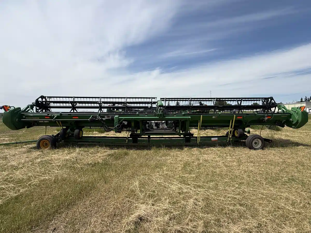 Photo de la Galerie 2 pour 2014 John Deere 640FD Nez - Toile/Tapis