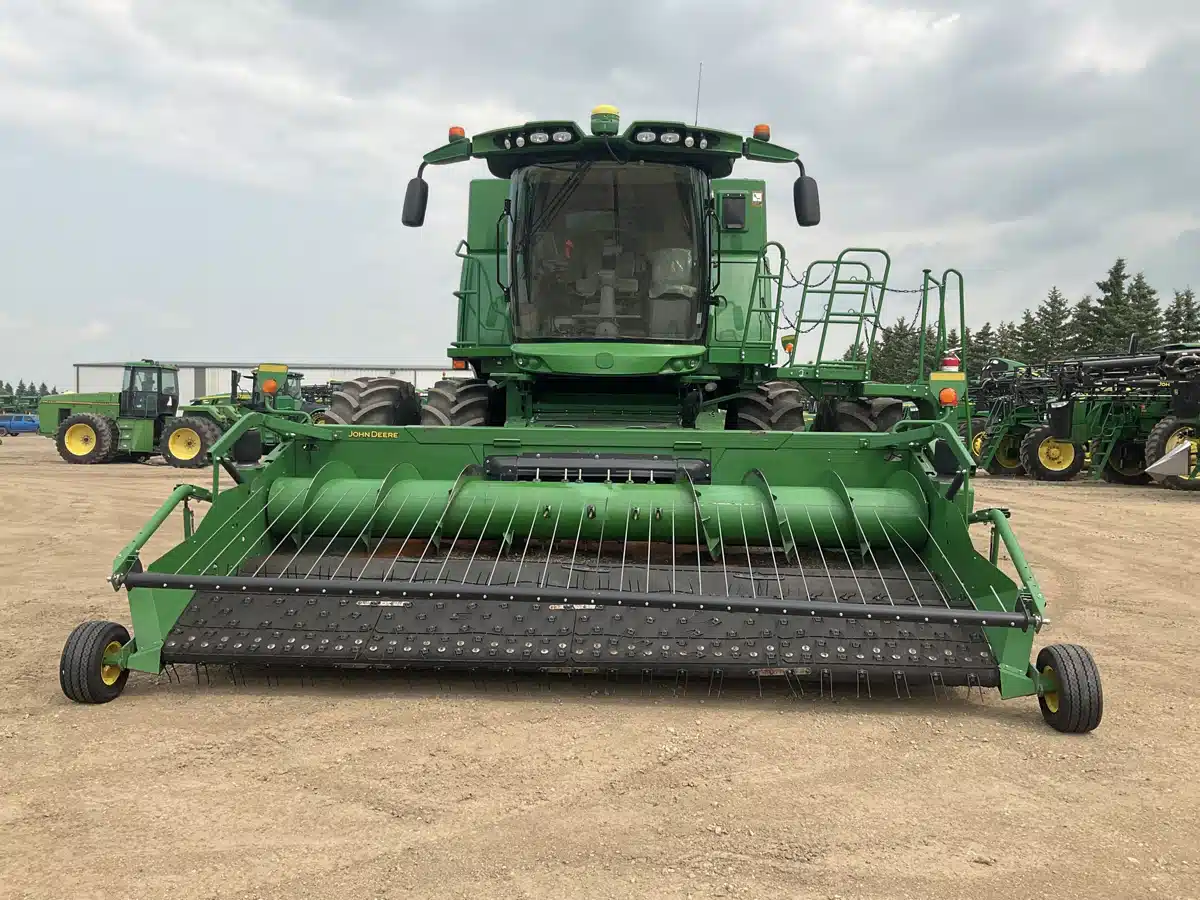 Gallery image 2 for 2018 John Deere S780 Combine