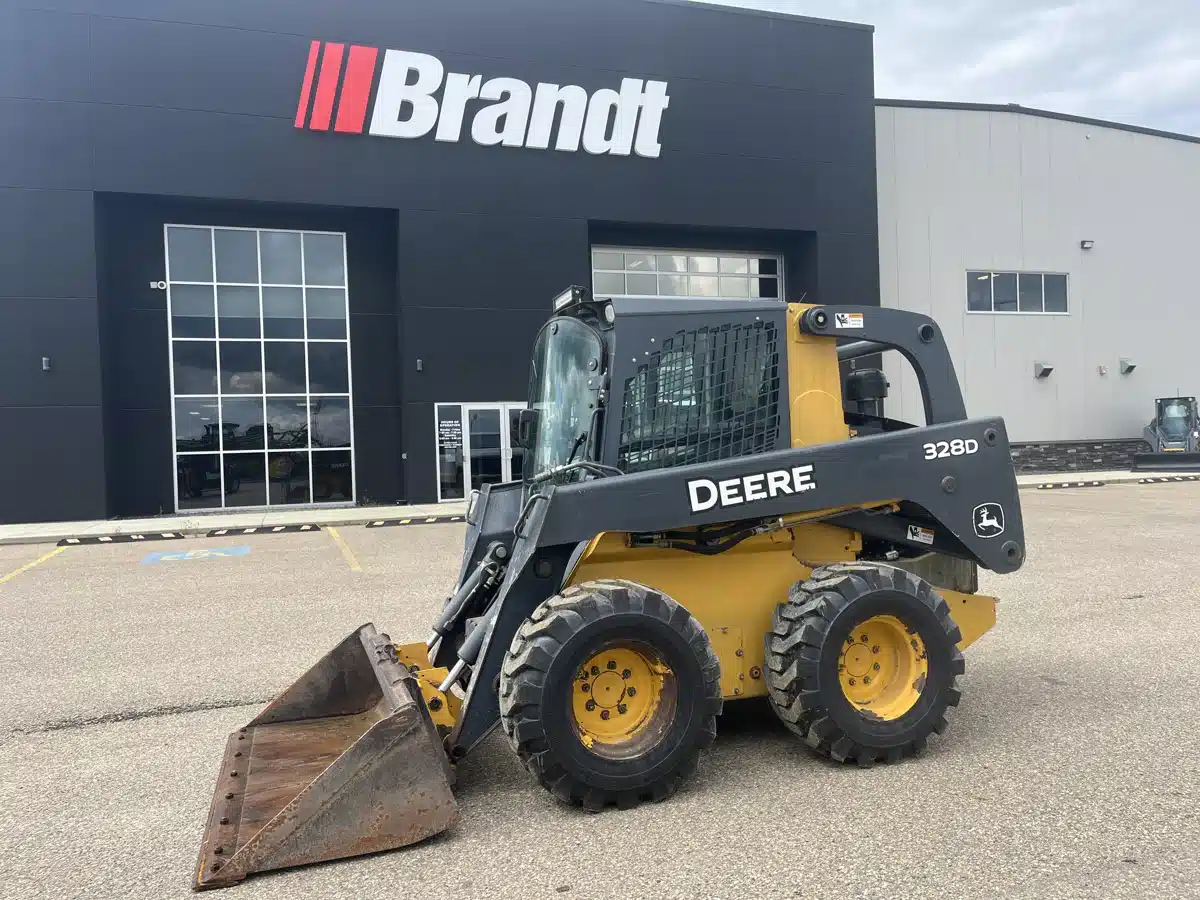Gallery image 1 for 2010 John Deere 328D Skid Steer