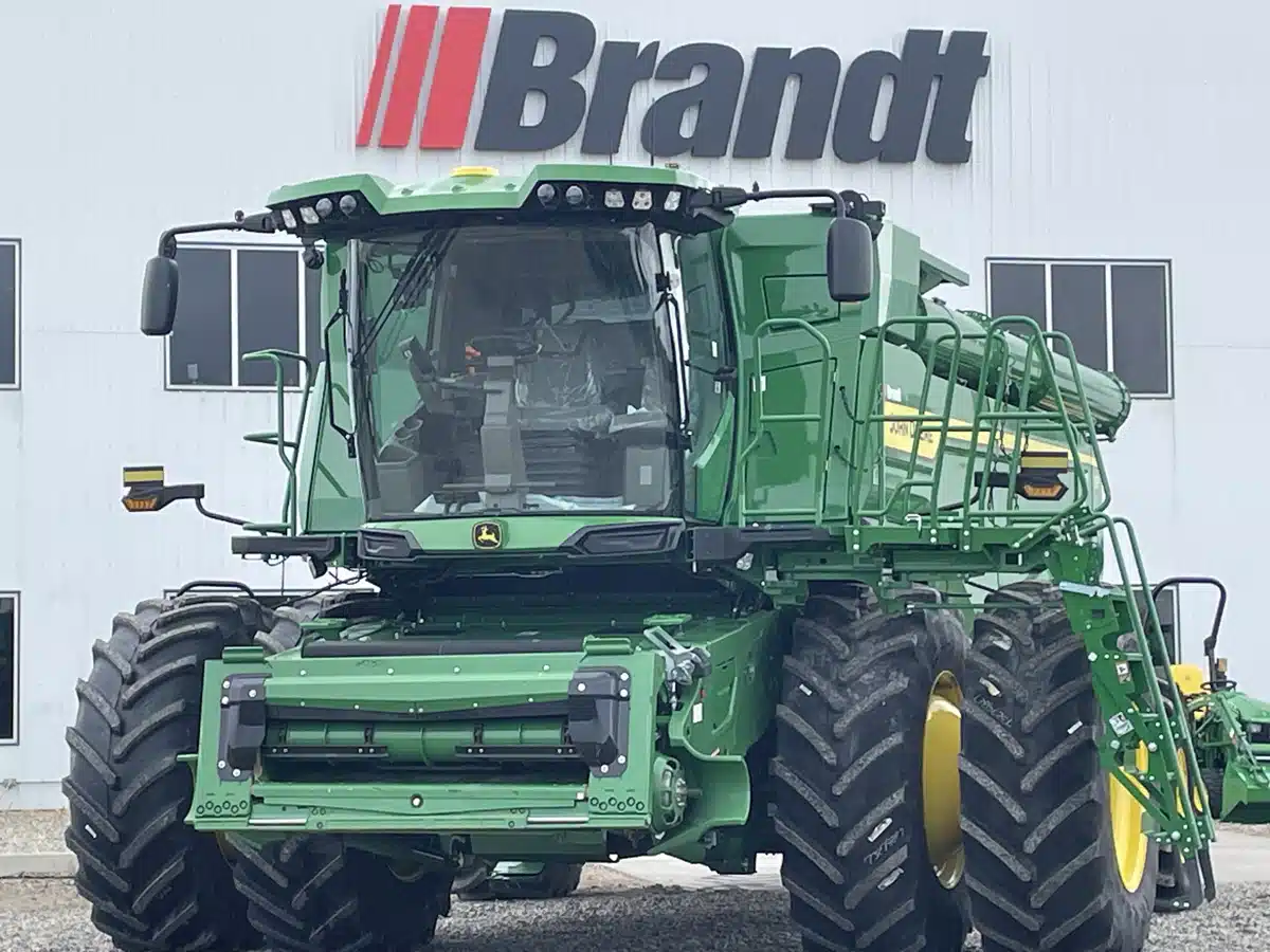 Gallery image 2 for 2024 John Deere X9 1000 Combine