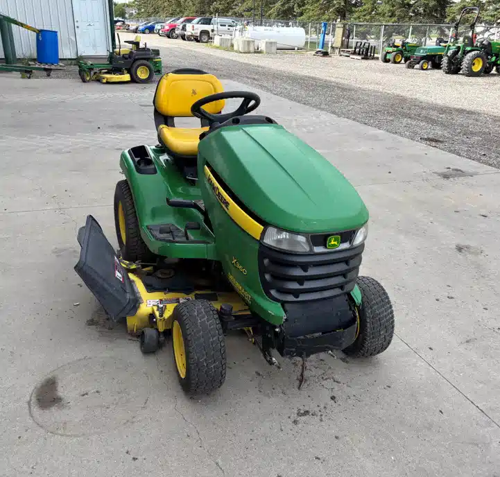 Gallery image 1 for 2013 John Deere X360 Lawn Tractor