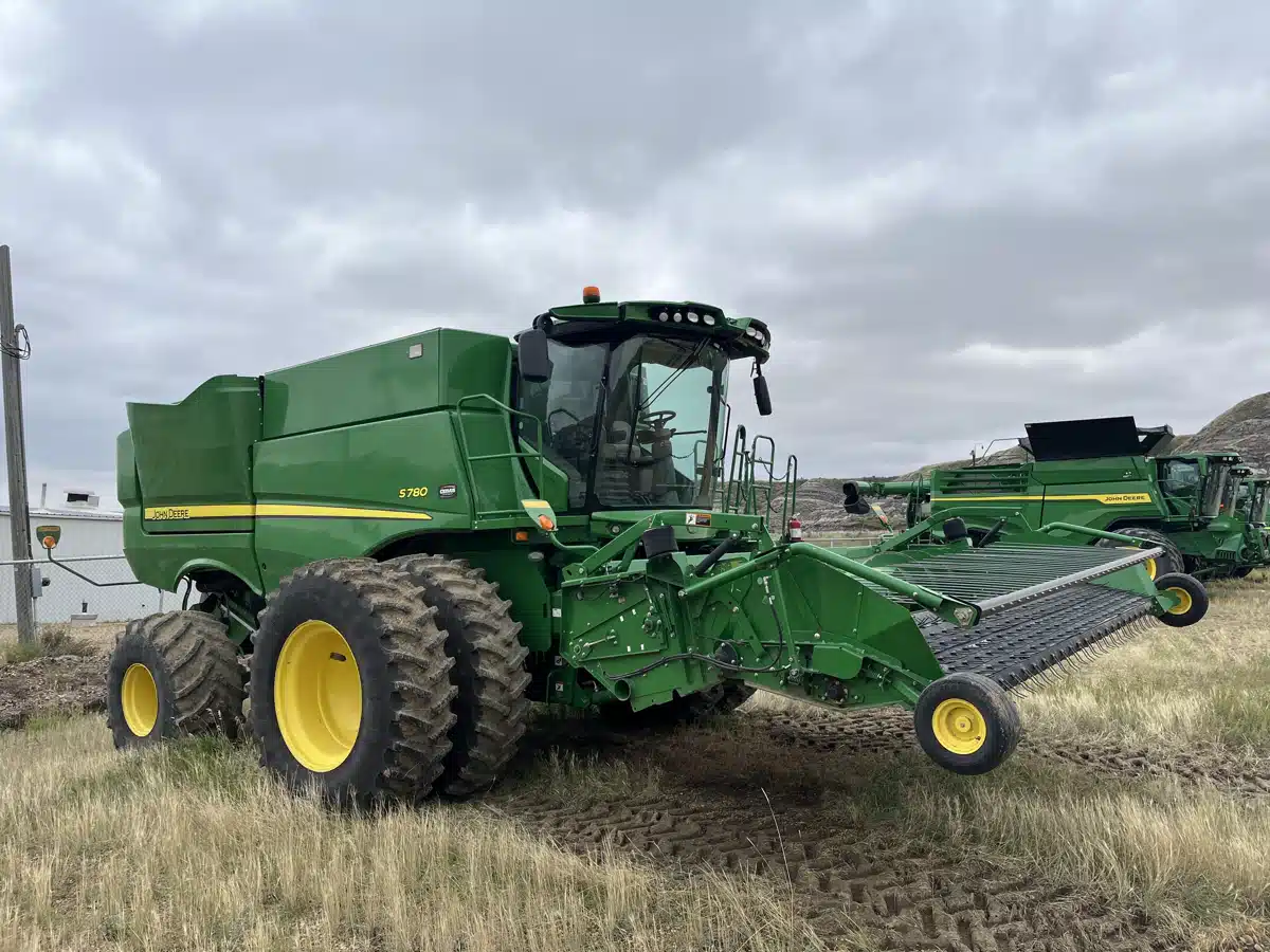 Gallery image 2 for 2018 John Deere S780 Combine