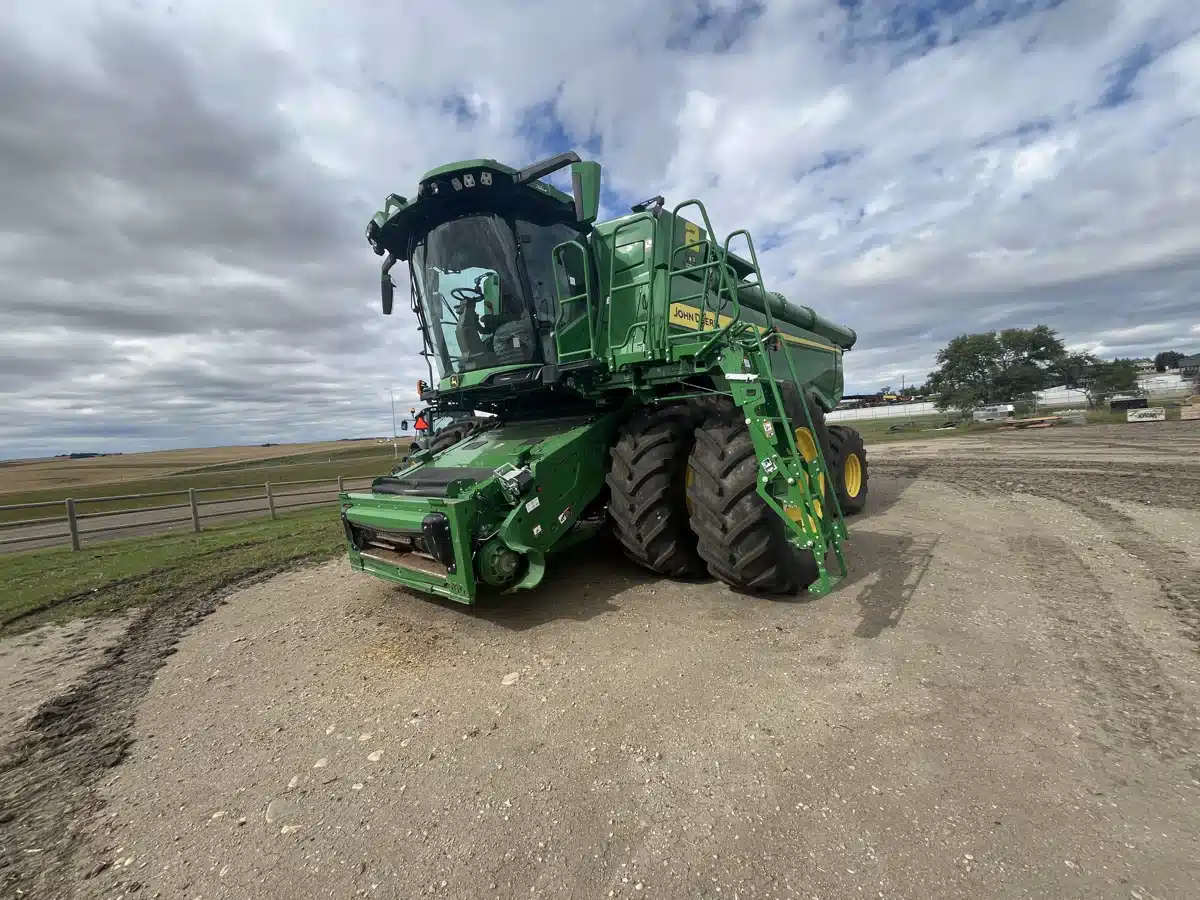Photo de la Galerie 1 pour 2022 John Deere X9 1000 Batteuse