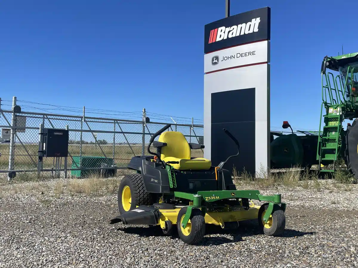 Gallery image 2 for 2016 John Deere Z535M Mower - Zero Turn