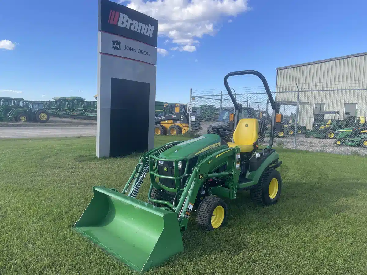 Gallery image 1 for 2021 John Deere 1025R Tractor