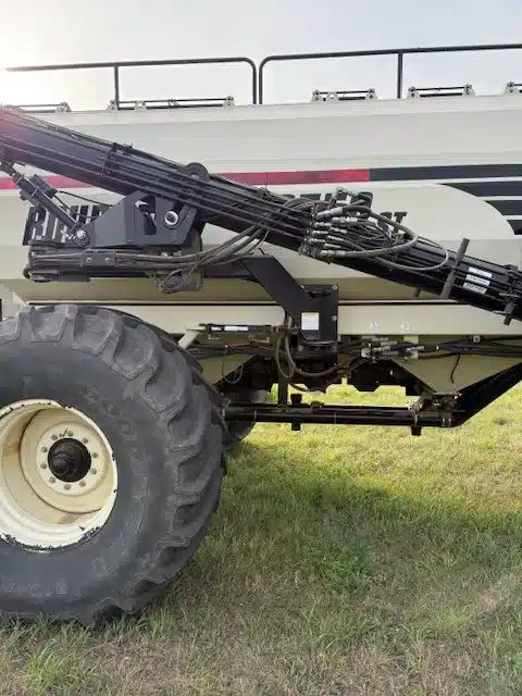 Used 2006 Bourgault 6550 Air Seeder