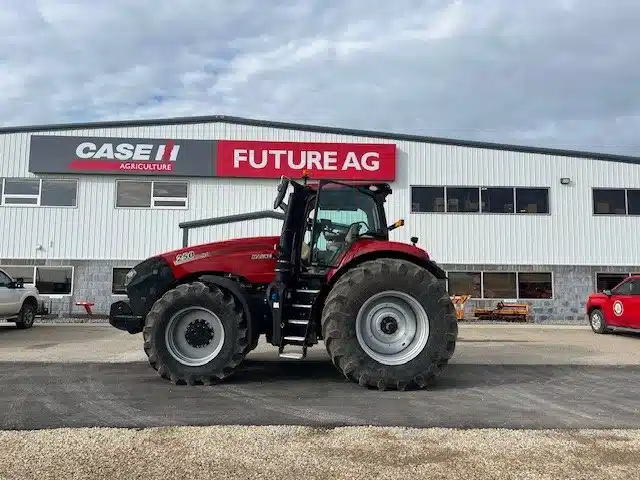 Gallery image 2 for Used 2022 Case IH MAGNUM 250 CVT Tractor