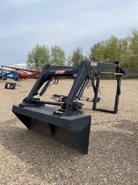 Gallery image 1 for Used Ezee-On 100 Tractor Loader