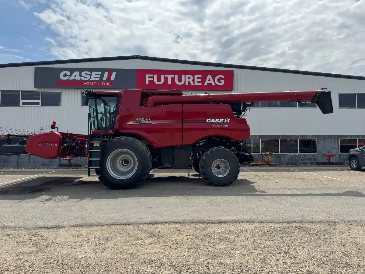 Gallery image 1 for Used 2022 Case IH 8250 Combine