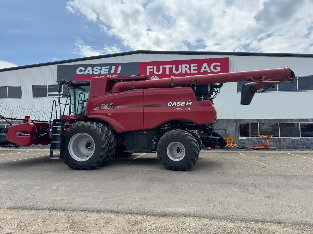 Gallery image 1 for Used 2019 Case IH 9250 Combine