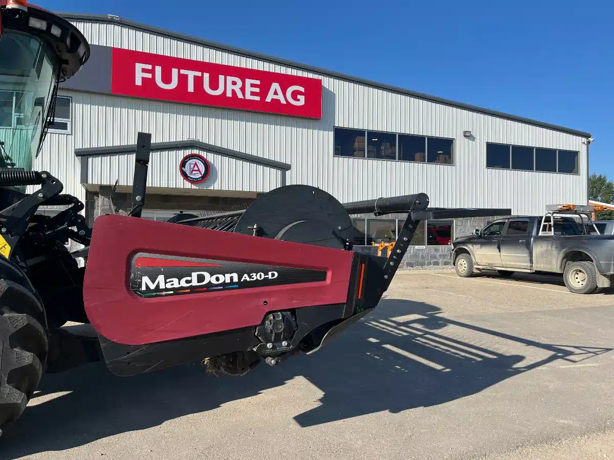 Gallery image 1 for Used 2009 MacDon A30-D Header - Auger