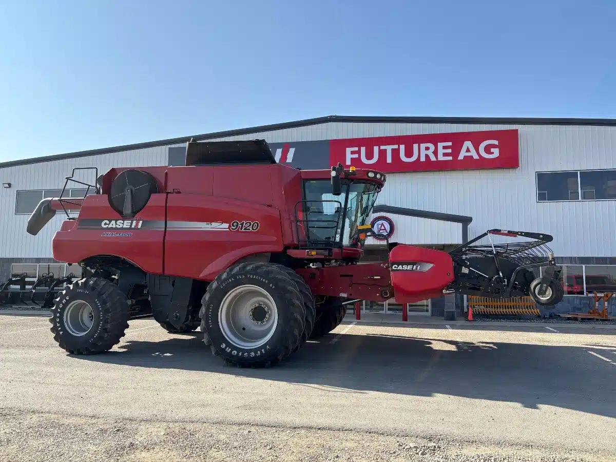 Gallery image 2 for Used 2011 Case IH 9120 Combine