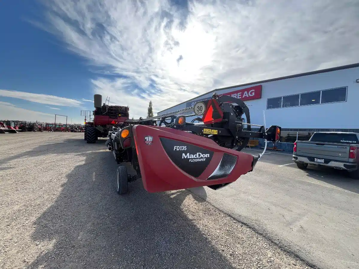 Gallery image 2 for Used 2019 MacDon FD135 Header - Draper