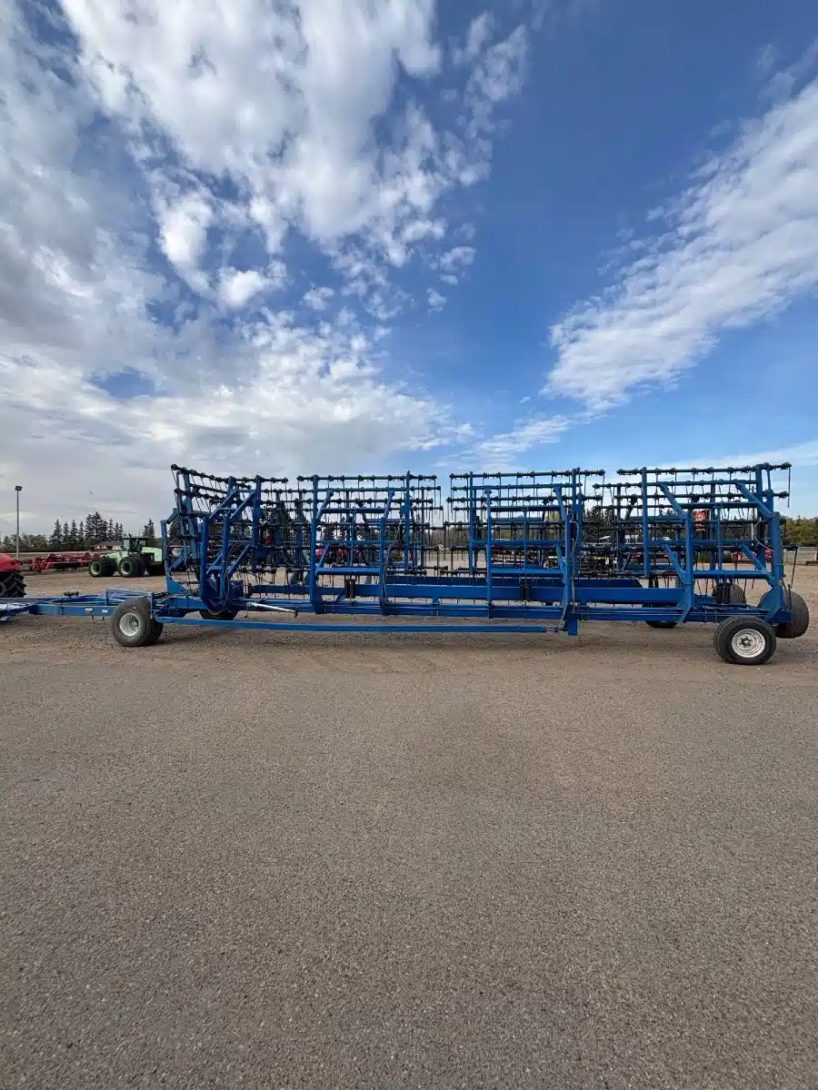 Gallery image 2 for 2017 Brandt CONTOUR COMMNADER 8200 Harrow