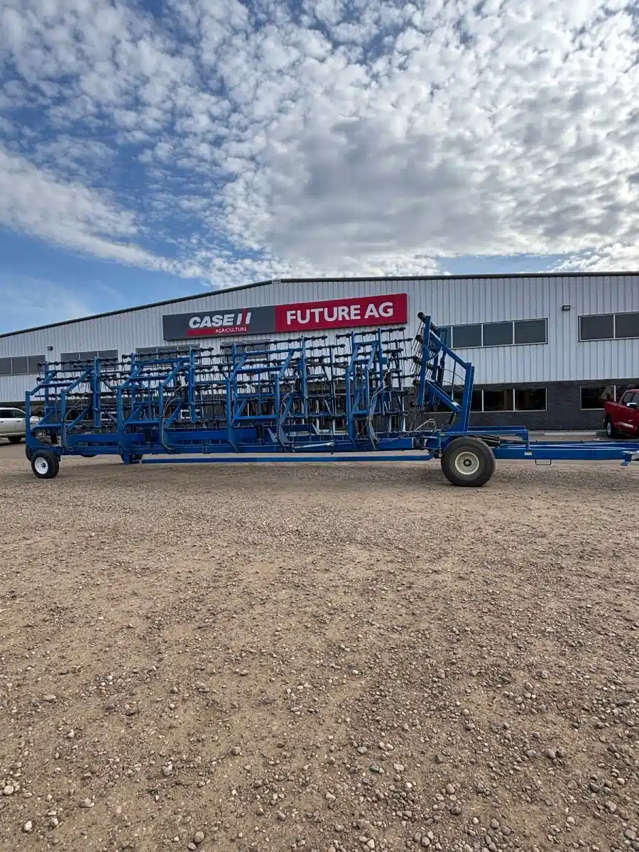 Gallery image 1 for 2017 Brandt CONTOUR COMMNADER 8200 Harrow