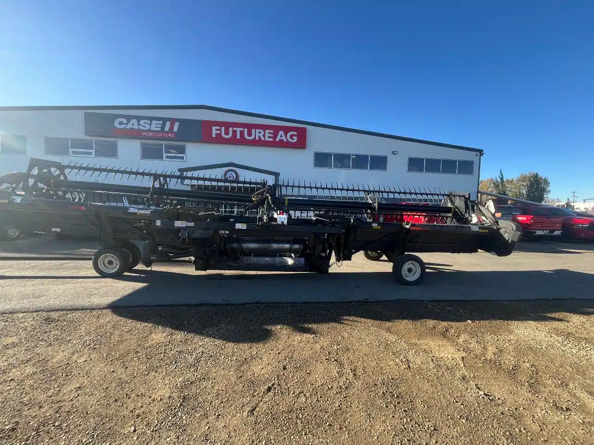 Used 2011 MacDon FD70 Header - Draper