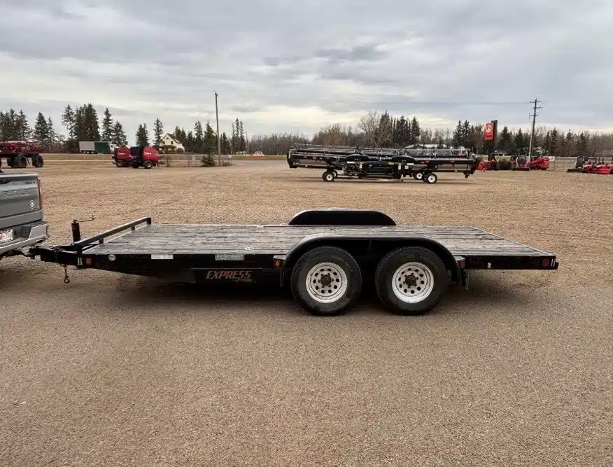 Gallery image 2 for Used 2011 Rainbow Trailers Express Trailer