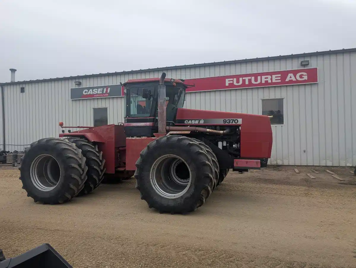 Used 2000 Case IH 9370 Tractor