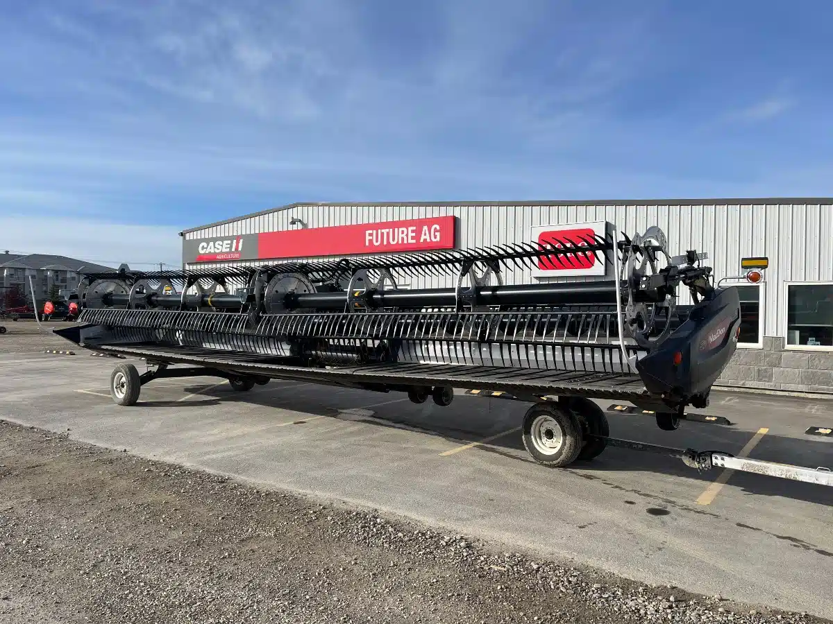 Used 2022 MacDon FD235 Header - Flex Draper
