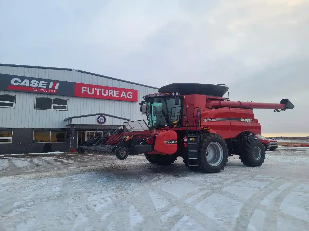 Used 2017 Case IH 8240 Combine