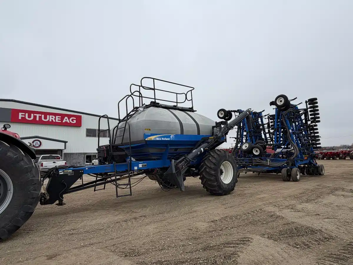 2009 New Holland P2050