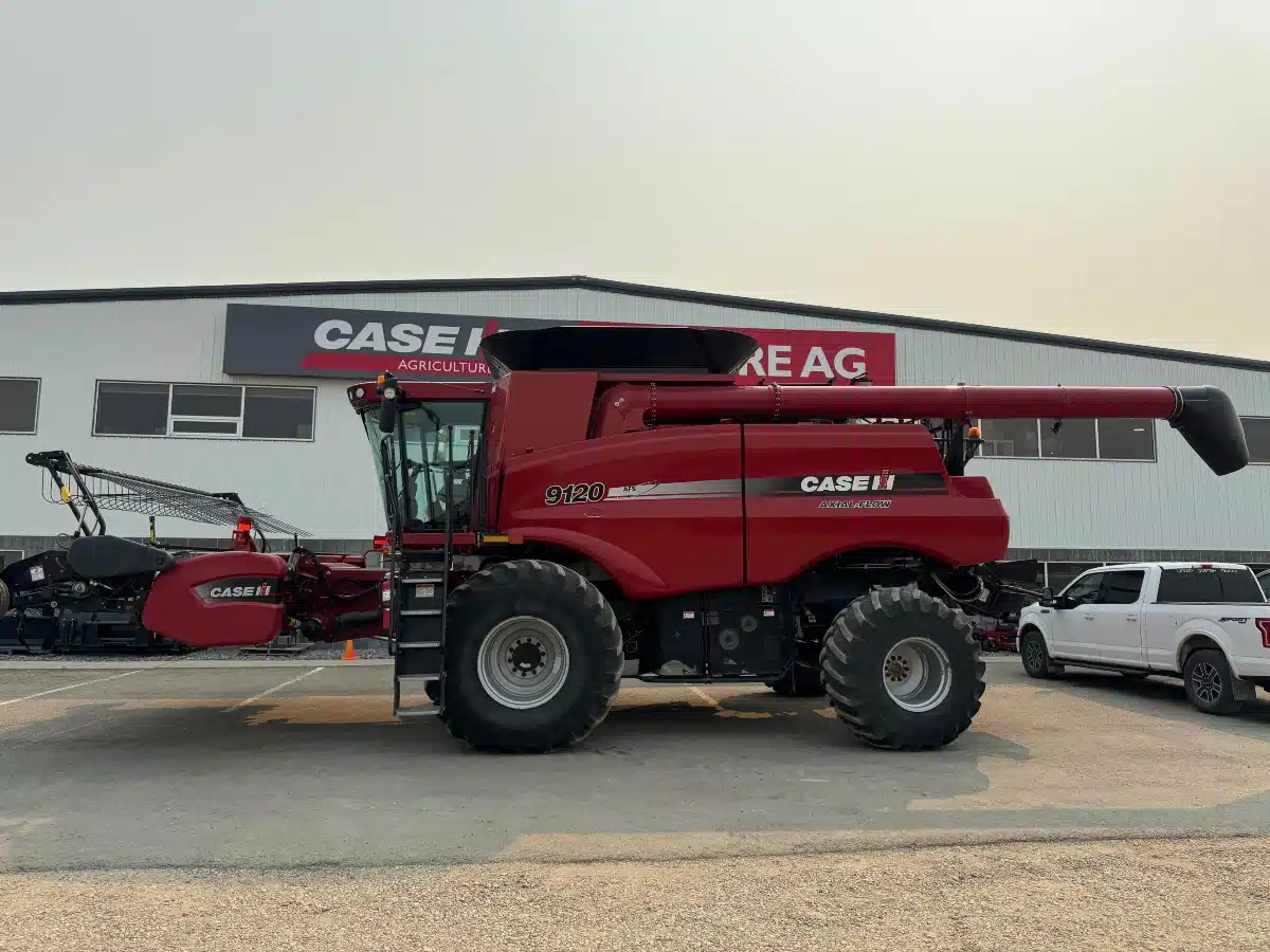 Gallery image 1 for 2010 Case IH 9120 Combine