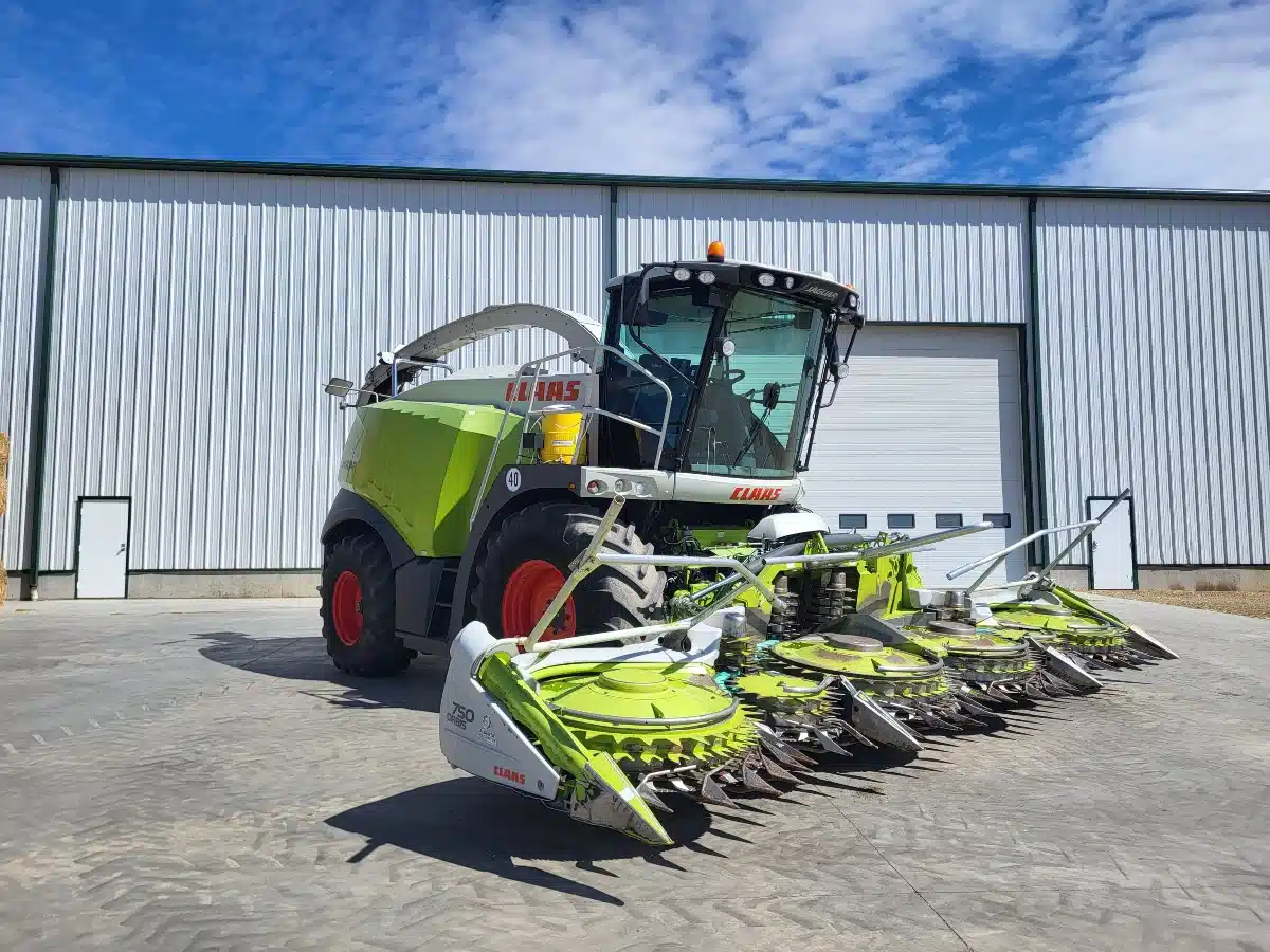 Photo de la Galerie 2 pour 2011 CLAAS JAGUAR 980 Fourragère