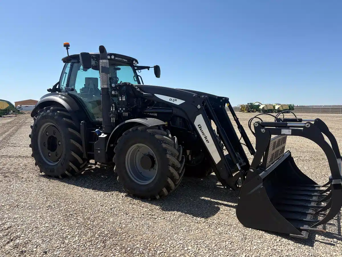 Gallery image 2 for Used 2021 Deutz Fahr AGROTRON 6165 Tractor
