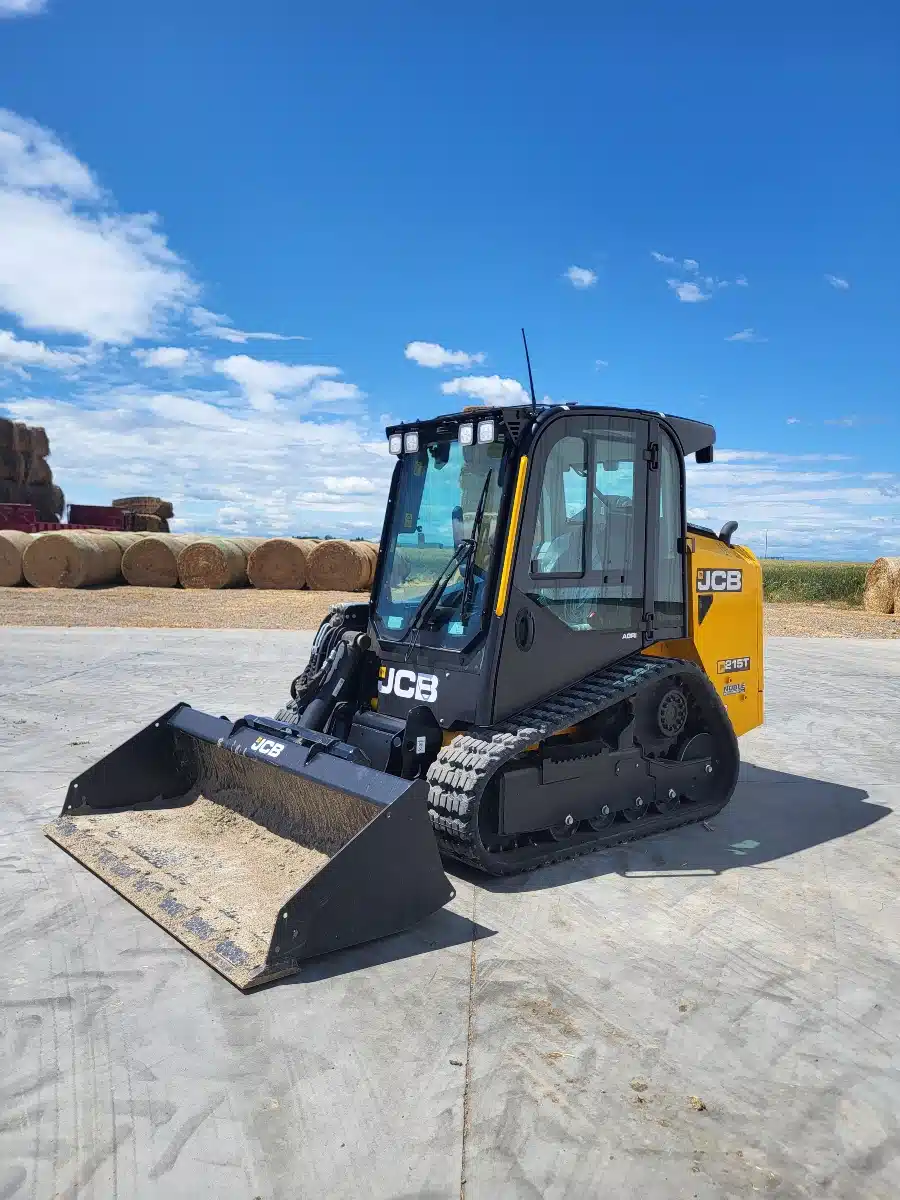 Gallery image 1 for New 2024 JCB 215T Track Loader