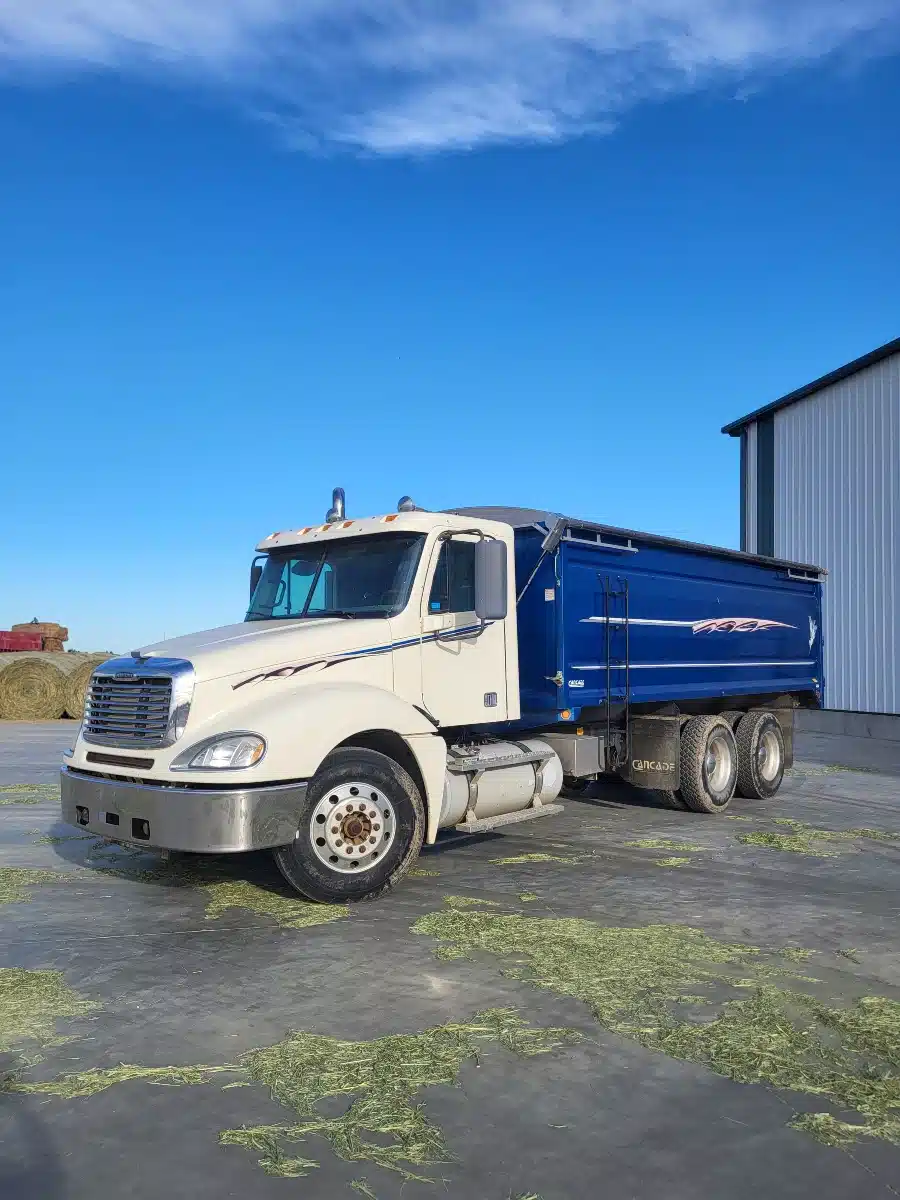 Gallery image 1 for Used 2007 Freightliner CL120 Truck - Dump
