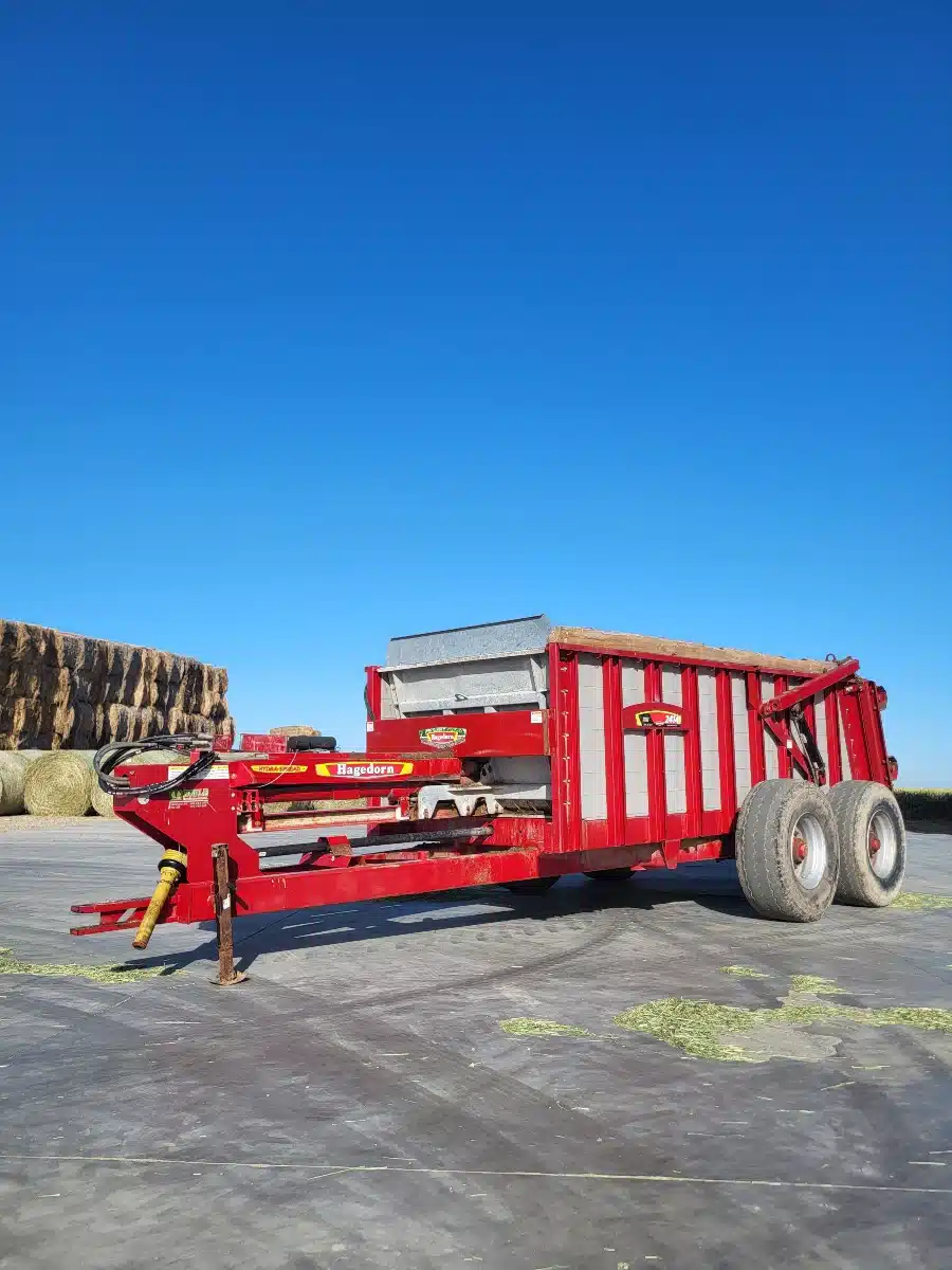 Gallery image 1 for Used 2017 Hagedorn HYDRA-SPREAD SERIES II 2412 Manure Spreader