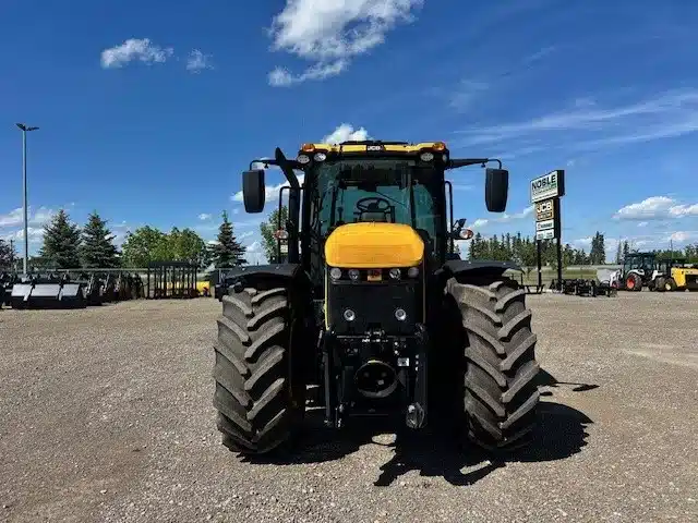 Gallery image 2 for Used 2021 JC 4220 Fastrac Tractor