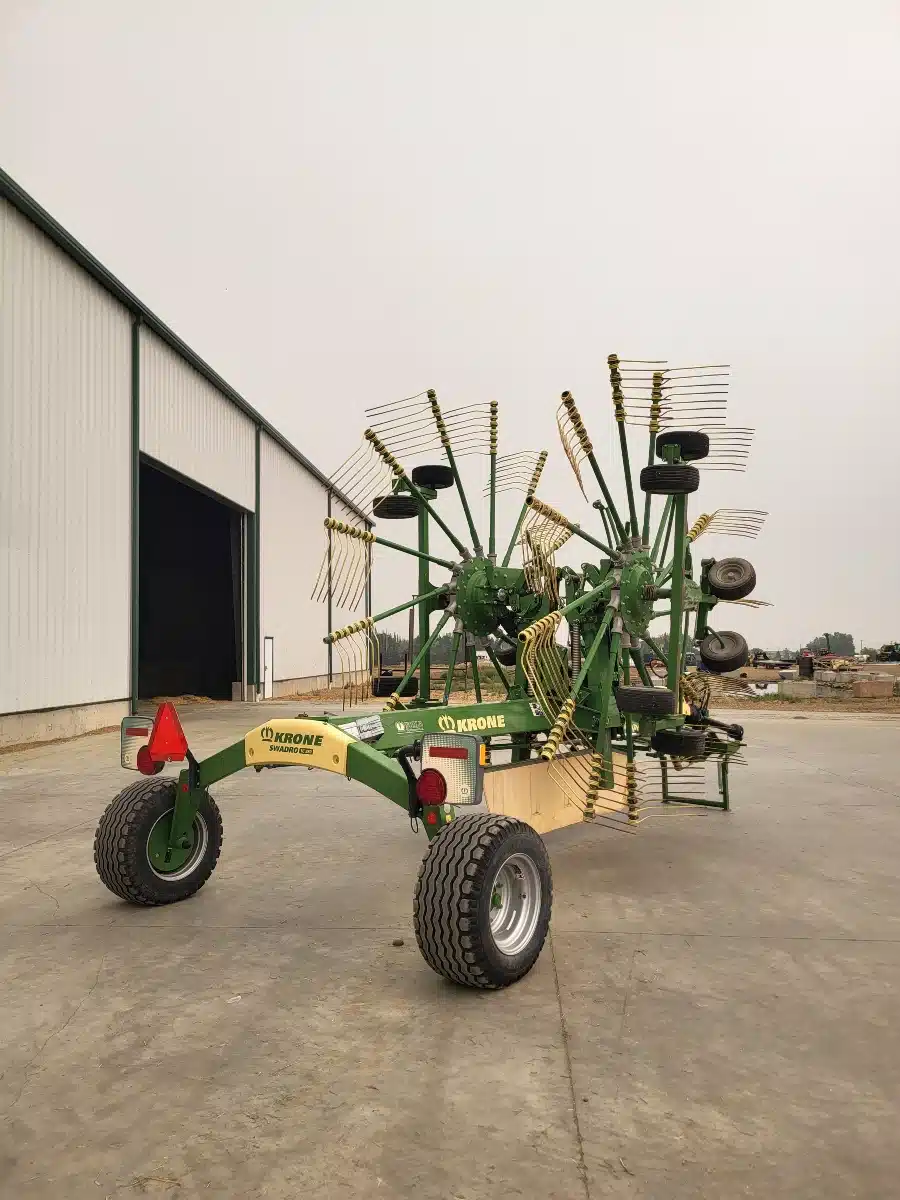 Gallery image 2 for Used 2019 Krone TC880 Rake