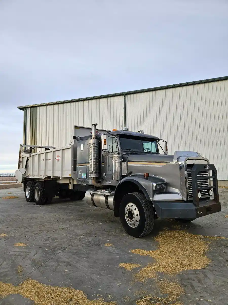 Gallery image 1 for 2022 Kuhn Knight ProSpread PSC171V Manure Spreader