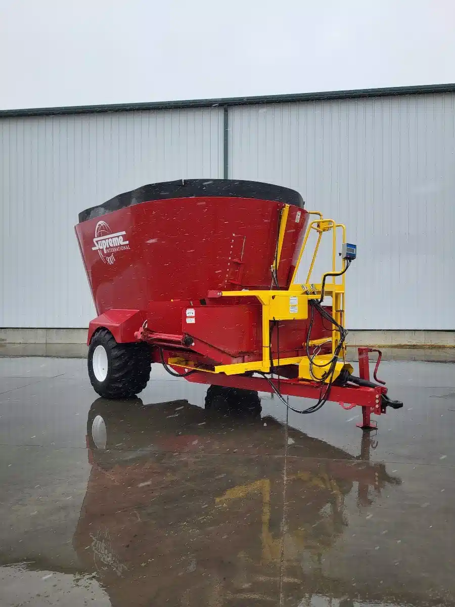 Gallery image 2 for Used 2021 Supreme 900T TMR Mixer