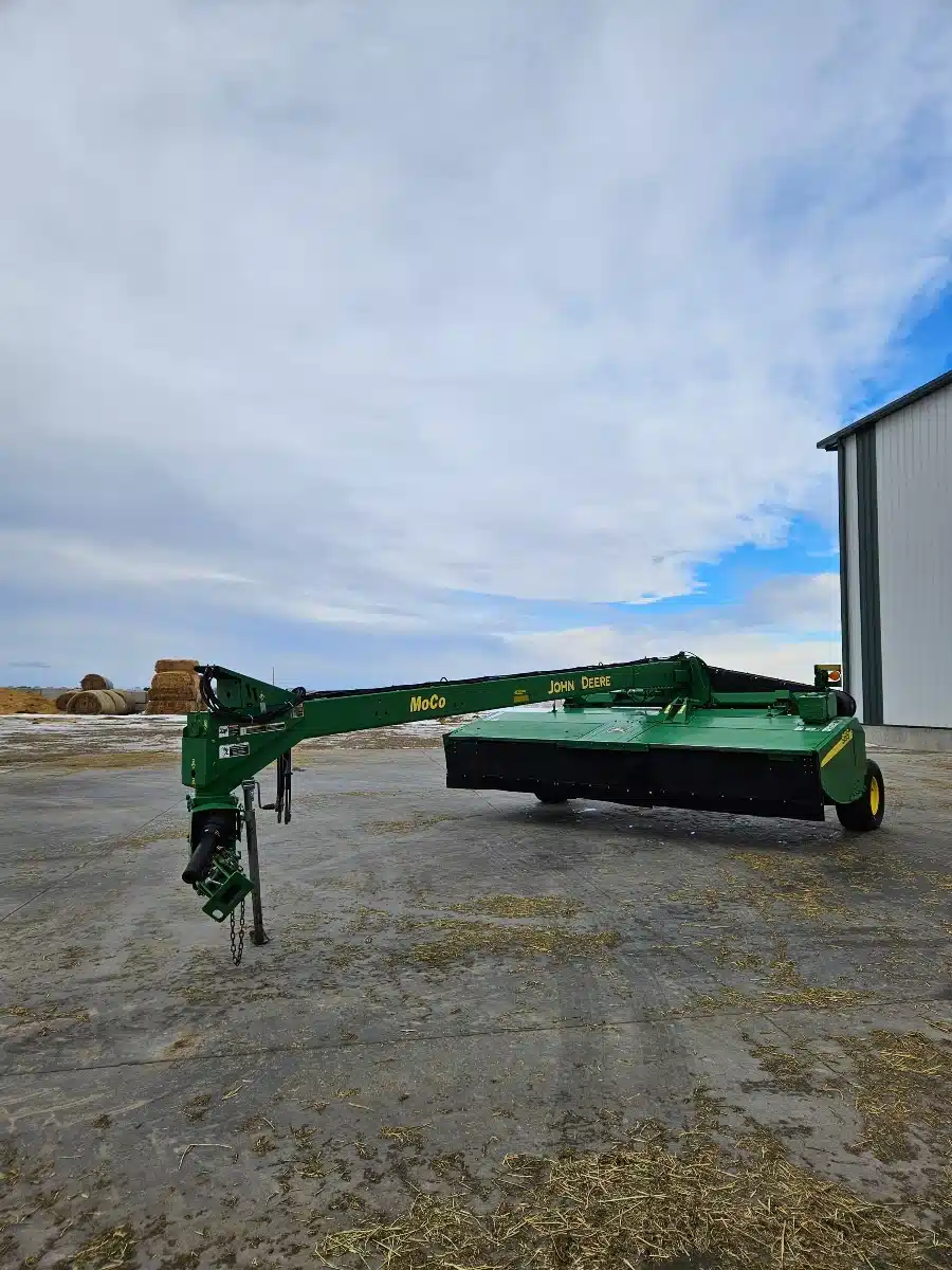 Gallery image 1 for Used 2011 John Deere 956 Disc Mower Conditioner